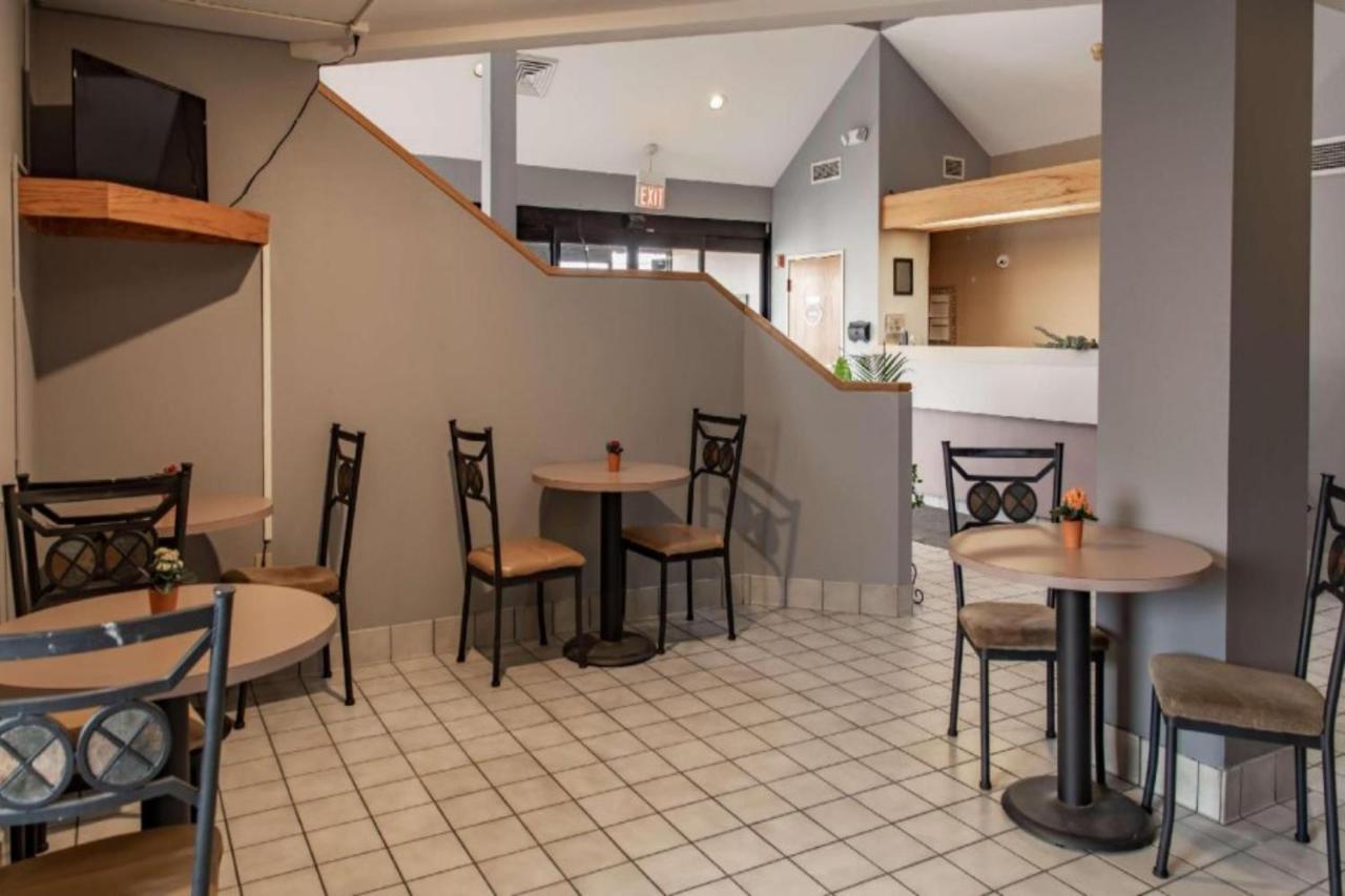 Oyo Hotel Lincoln Airport Ne, Hwy 80 Luaran gambar