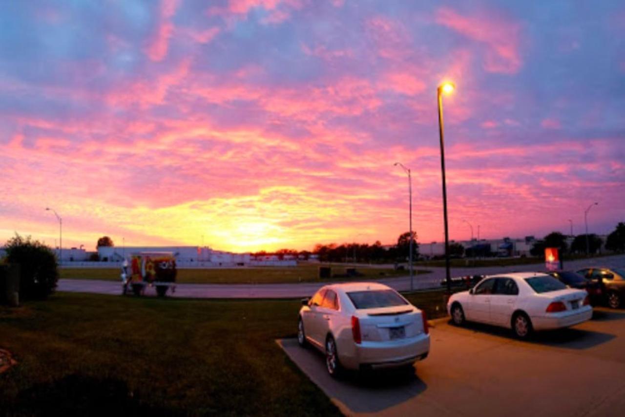 Oyo Hotel Lincoln Airport Ne, Hwy 80 Luaran gambar