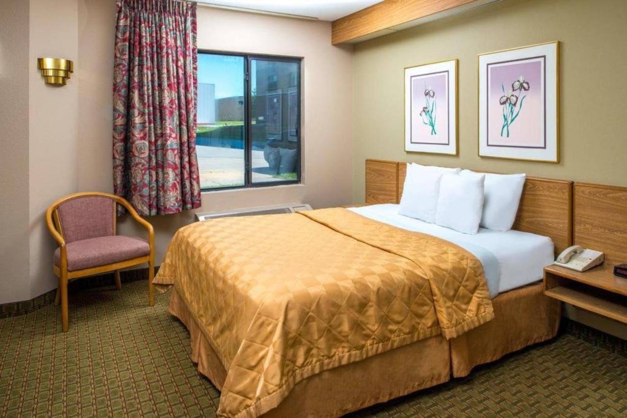 Oyo Hotel Lincoln Airport Ne, Hwy 80 Luaran gambar